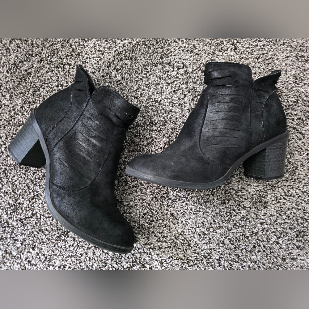 Stylish Black Ankle Boots